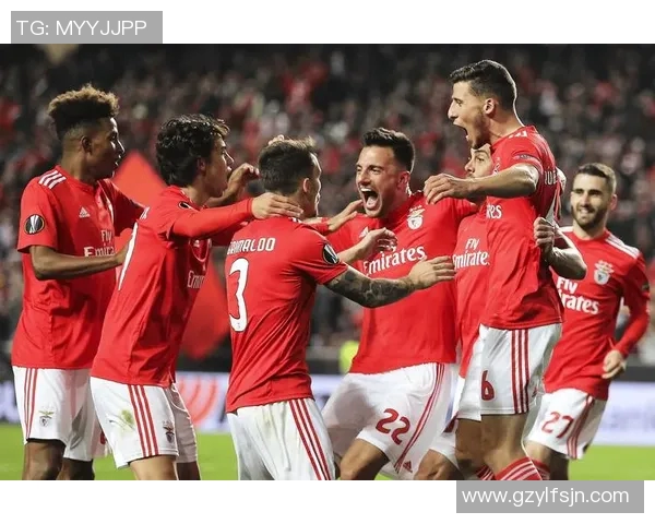 本菲卡与波尔图激战正酣谁将赢得这场足球巅峰对决